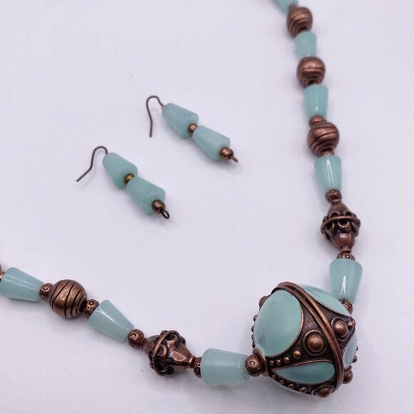 Vntg Handmade Amazonite Gemstones Necklace 18”with Enamel Pendant and Earrings - Picture 7 of 8